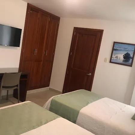 Colon Plaza Hotel Tumaco Exterior photo