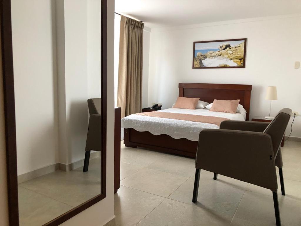 Hotel Colon Plaza